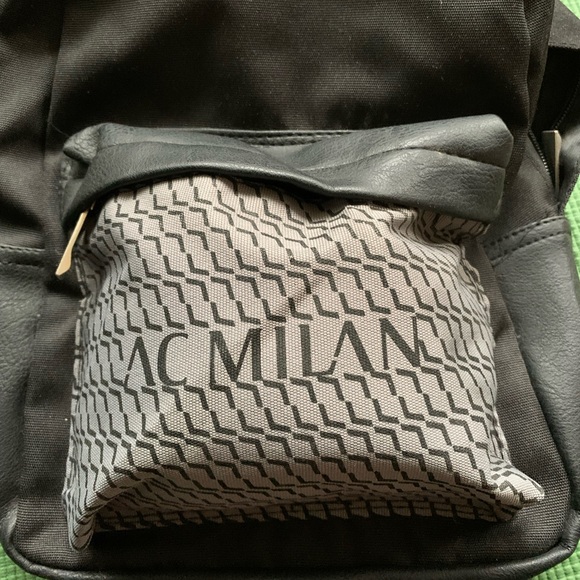 official AC MILAN merch - day pack - Picture 2 of 6
